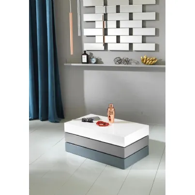 Tavolino Twist 3 in MDF composto da tre ripiani contenitori girevoli laccati, bianco, grigio chiaro e grigio scuro di Stones