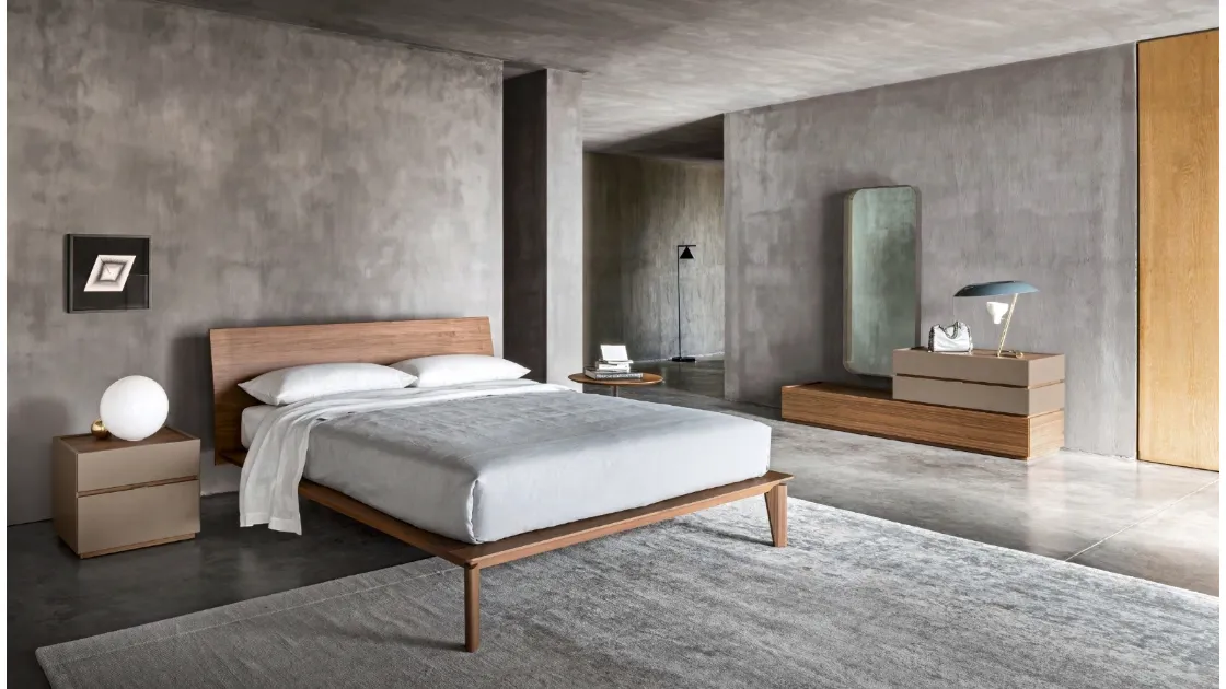 Letto in legno con testiera Folio di Sangiacomo