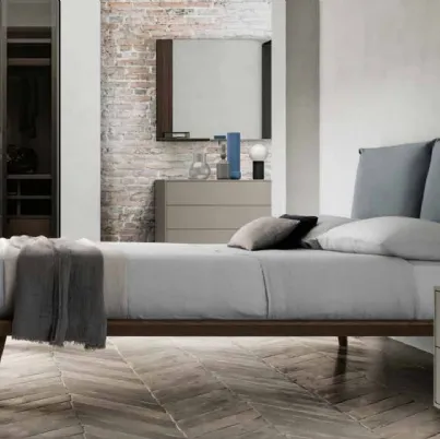 Letto con testiera in tessuto Talak di SantaLucia