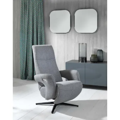 Poltrona relax Z001 in tessuto con base in metallo di Stones