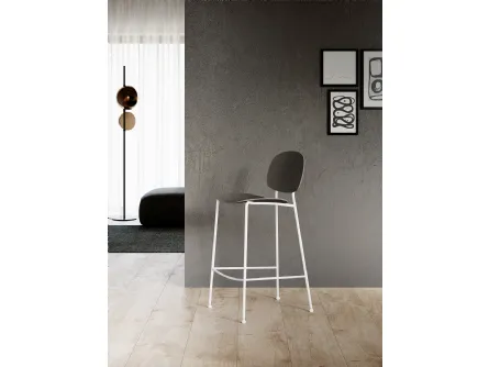 Sgabello Lisa L in multistrato di Rovere e struttura in acciaio verniciato di Arredo3