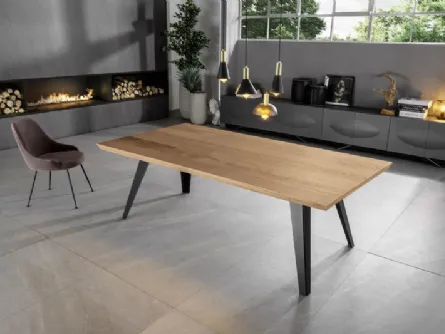 Tavolo allungabile in rovere con gambe in metallo Scott di Stones