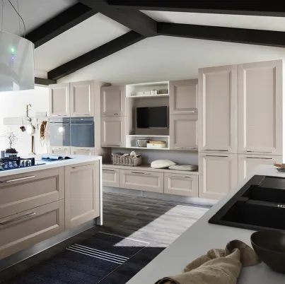 Cucina Moderna con isola in laccato cipria Vela Siena di Ar-Tre